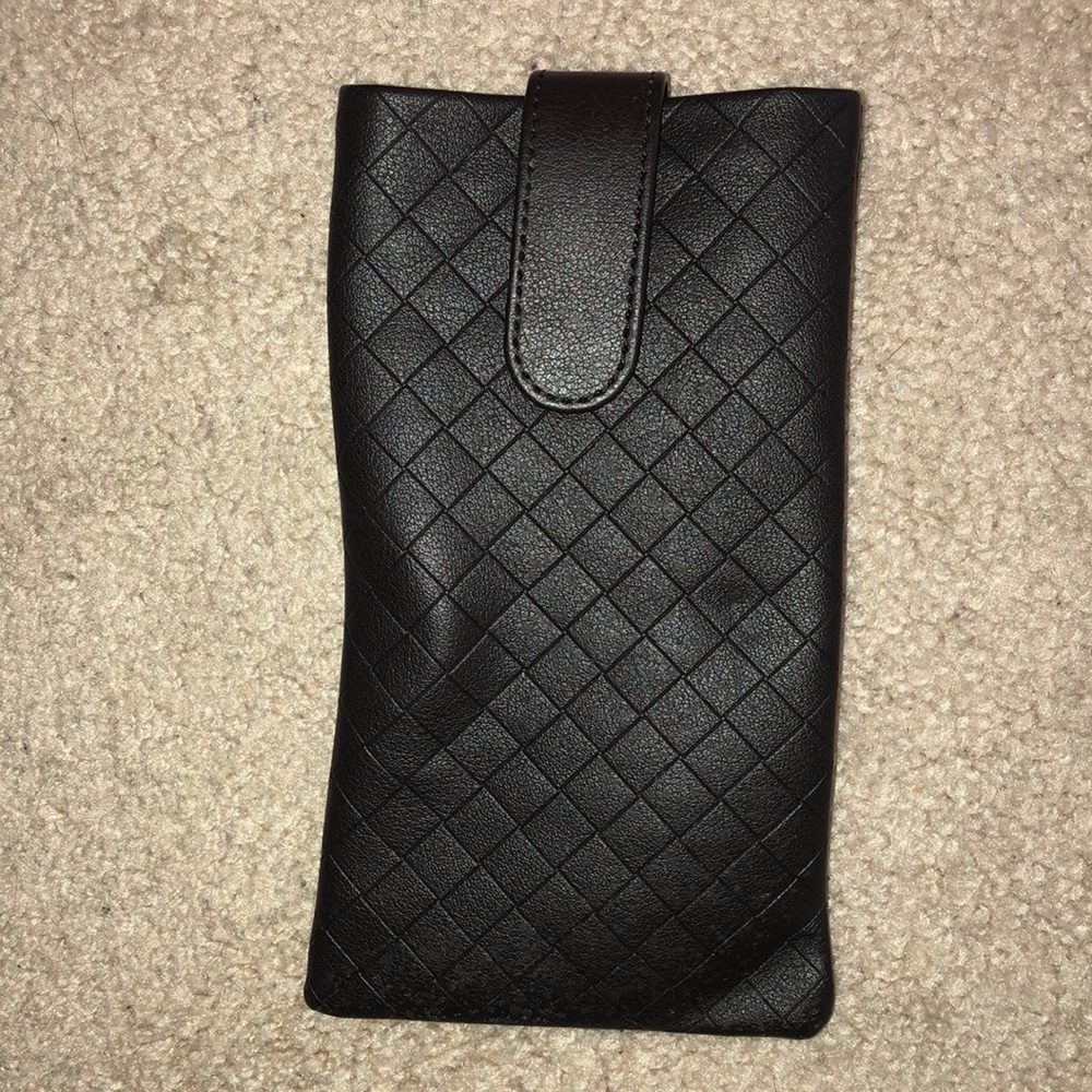 Leather sunglasses case women’s bottega veneta brand
